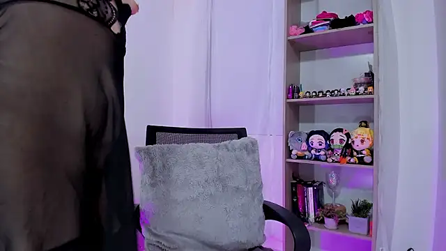 KimberlyJohnsoon Adlı Modelin Canlı XXX Sohbeti