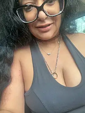 PichyPrettyPussy: вебкам-шоу