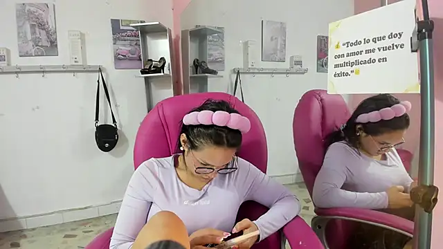 CAMILA--REY élő XXX-chatje