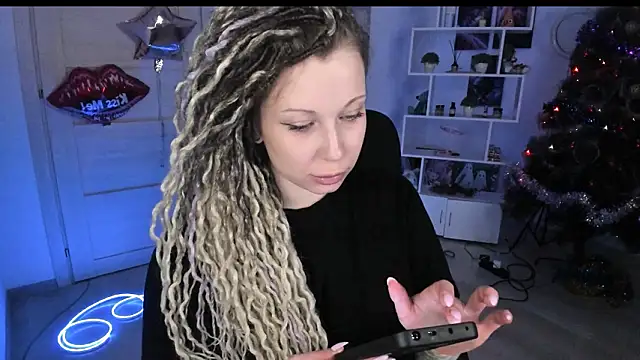 XXX chat uživo modela HoneySallyMoore