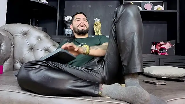 Chatroom XXX en direct de matteosantos