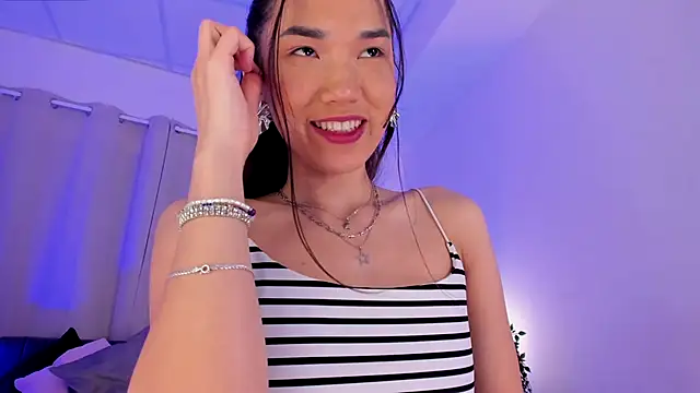 Divine_Madeleine: απευθείας συνομιλία ΧΧΧ