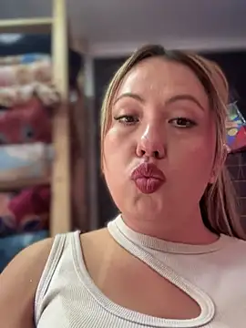 VIOLETA-25_: απευθείας συνομιλία ΧΧΧ