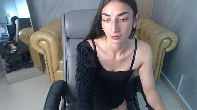 Maily_a_ Adlı Modelin Canlı XXX Sohbeti