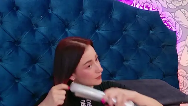 Chat +18 de TaniaBlaze ao vivo