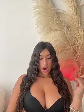 Chat XXX en directo de Gia_Evanss