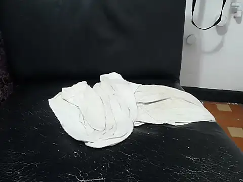 Chat XXX ao vivo de pervertt_suseth