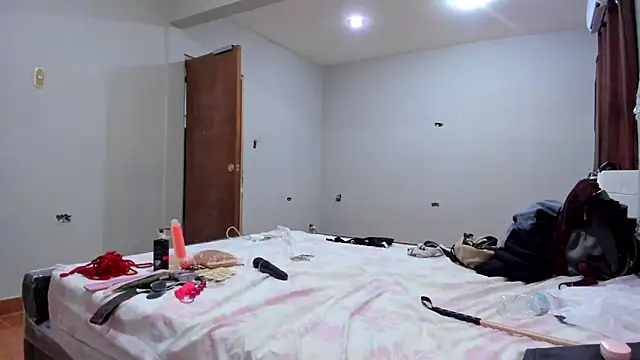 Chat XXX en directo de Liltildeman_moon