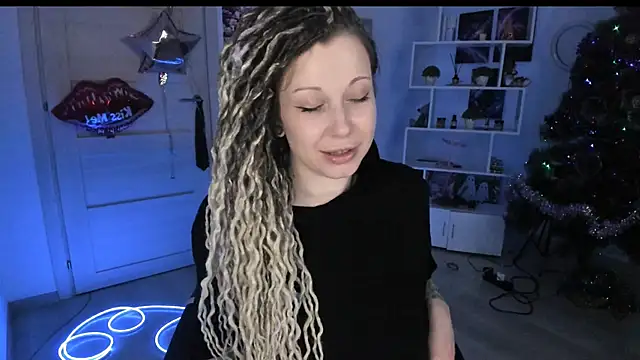 XXX chat uživo modela HoneySallyMoore