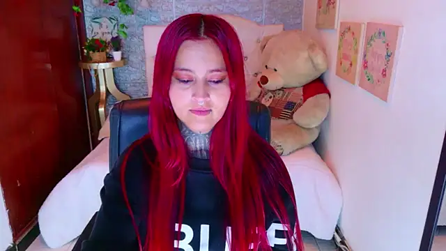 meghan_nill Show in webcam