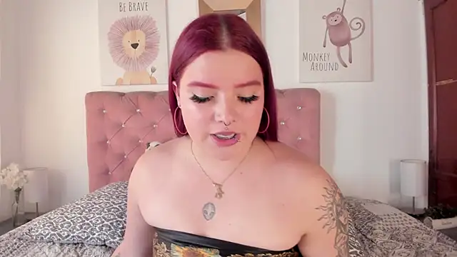 CelessteRedds' Live XXX Chat