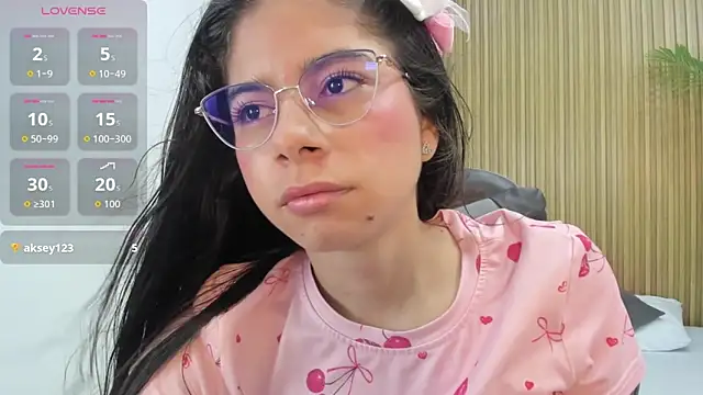 Czat XXX na żywo – carlina_15