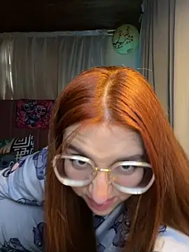 CoraVibes: онлайн-секс-чат