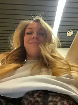 Онлайн чат XXX Sweet___Emily