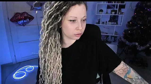 Онлайн чат XXX HoneySallyMoore