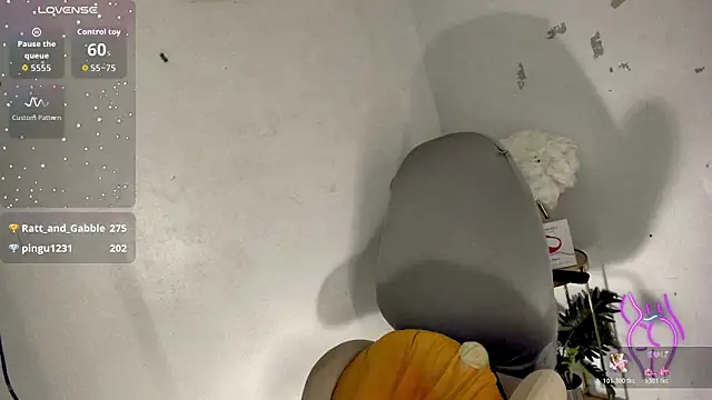 Czat XXX na żywo – TrinityFucksYou