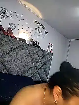 Živý XXX chat Shantey_Laurent