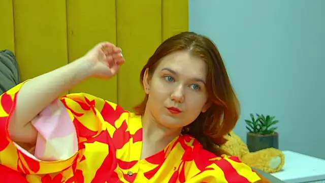 LessySmith Adlı Modelin Canlı XXX Sohbeti