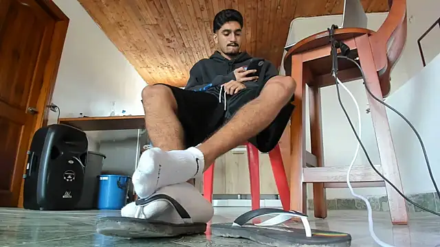 latin_bbc Adlı Modelin Canlı XXX Sohbeti