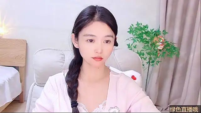 Coco-Sweetie Adlı Modelin Canlı XXX Sohbeti