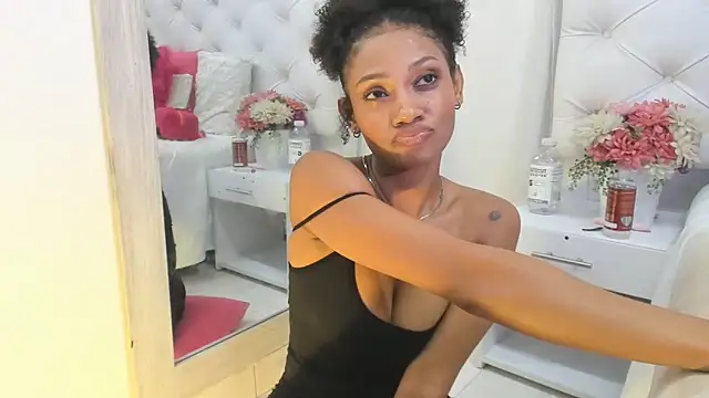 Chat XXX ao vivo de kamii_arias