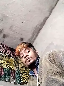 Maidangirl Adlı Modelin Canlı XXX Sohbeti