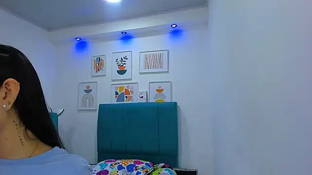 milk_candy18's Live XXX Chat