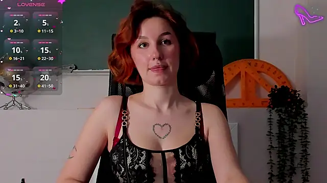 ClaireMathis Adlı Modelin Canlı XXX Sohbeti