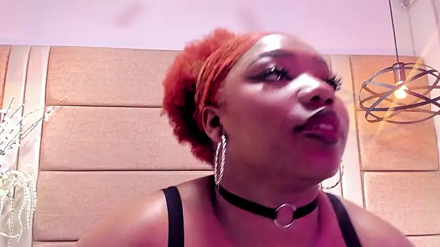 BrendaFernandez_ élő XXX-chatje