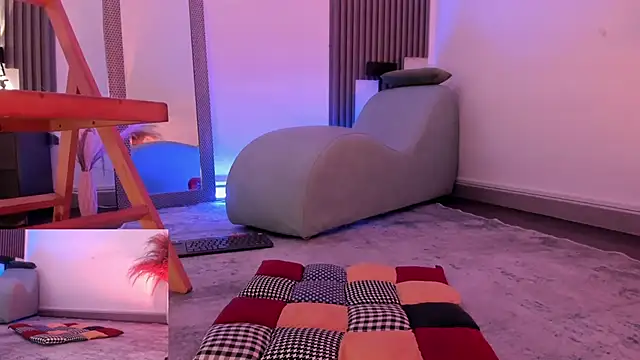 fransheskarossi's Webcam Show