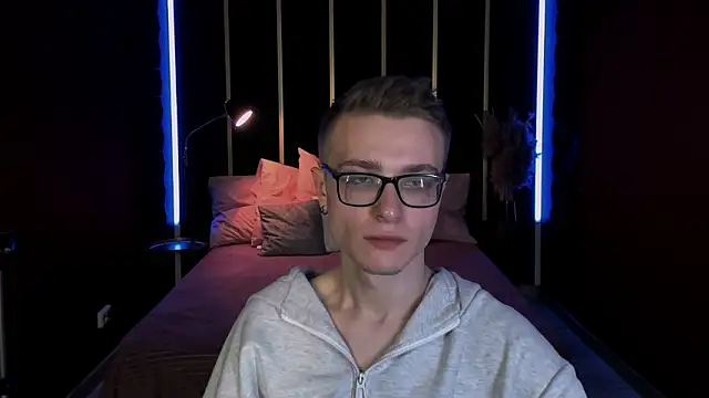 Chat XXX ao vivo de Emmit_Barker