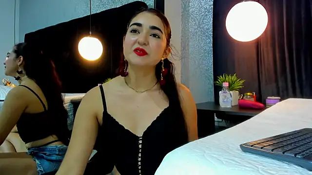 Sembang XXX Secara Langsung AryaLynns