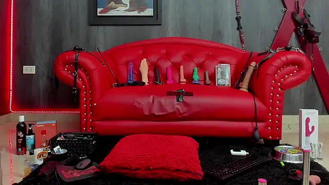 Liittledolly Adlı Modelin Canlı XXX Sohbeti