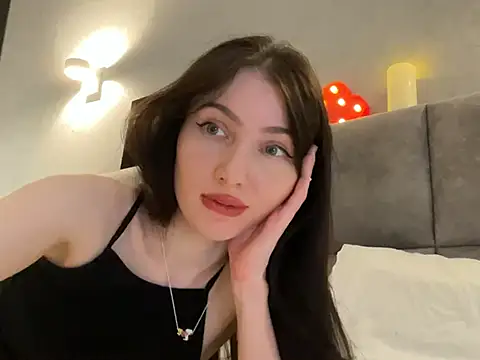 AnaMoonlight Adlı Modelin Canlı XXX Sohbeti