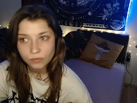 Chatroom XXX en direct de AlienforTwenty