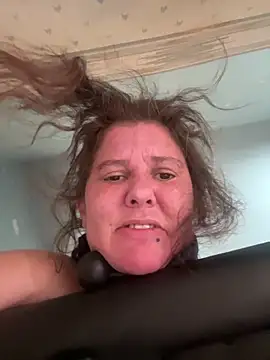 AverageSexFiends69 Adlı Modelin Canlı XXX Sohbeti