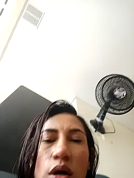 eva_rousee_ webkamerás műsora