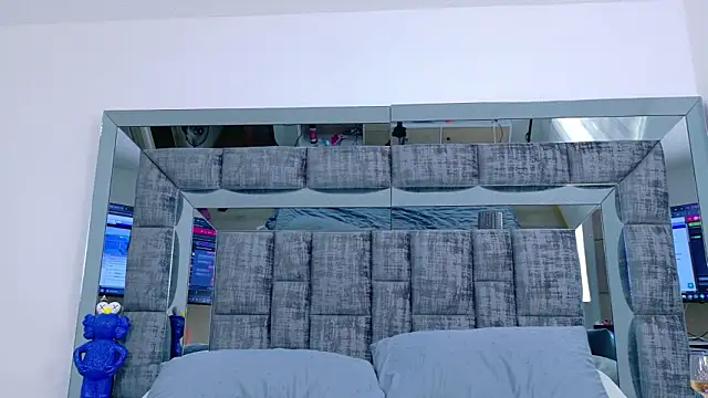 Chatroom XXX en direct de Samantha_Mont