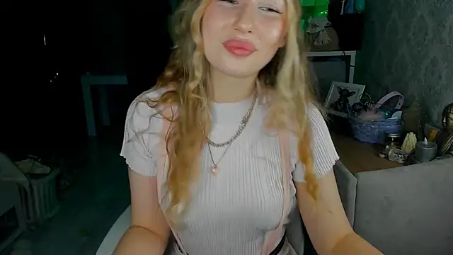 Marcellis_Charm Adlı Modelin Canlı XXX Sohbeti