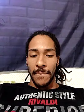 Chat +18 de Mikaaa97 ao vivo