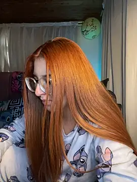 Czat XXX na żywo – CoraVibes