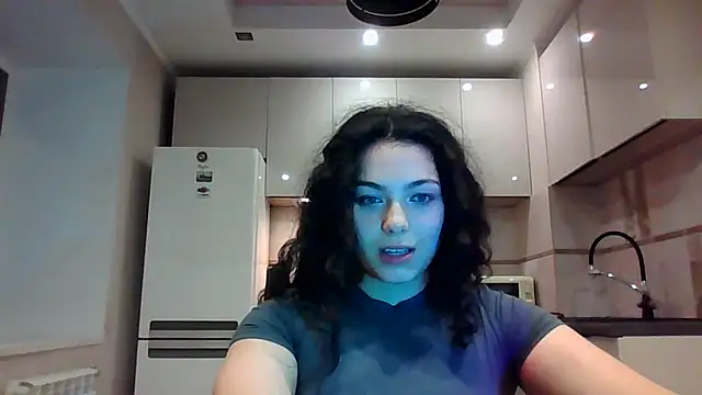 Dianasi: онлайн-секс-чат