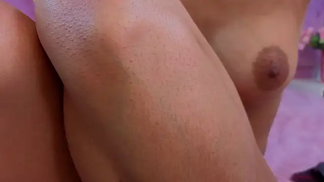 Chatroom XXX en direct de EmmyCortez