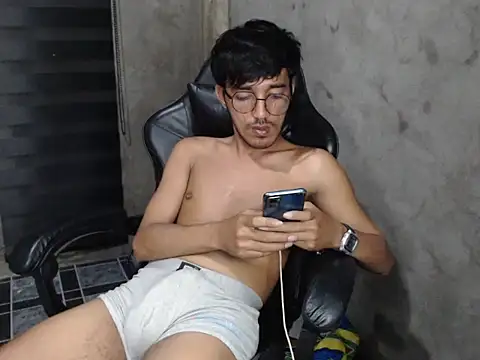 RowyCam Pertunjukan Webcam