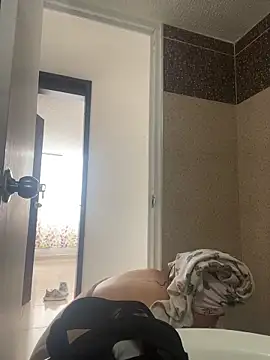 LyaRoseのライブXXXチャット