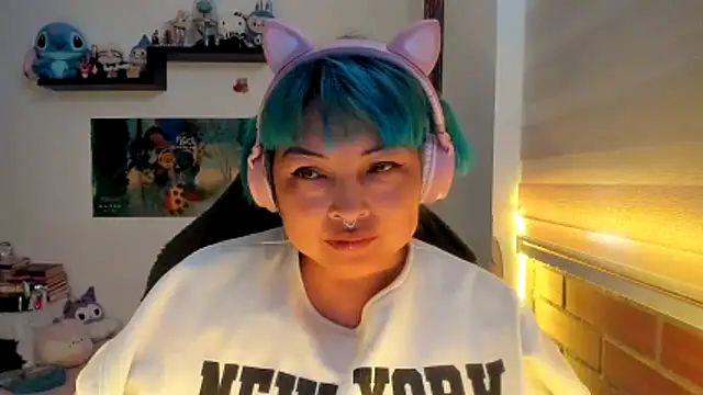 Chat XXX ao vivo de Shaddycute_