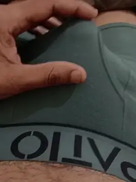 Hornyucum4me élő XXX-chatje