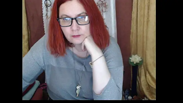 PlayfullMature Chat XXX live