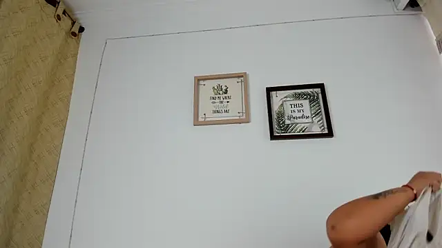 selena_jhonson's Live XXX Chat