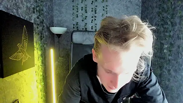 Онлайн чат XXX AlexxSweet